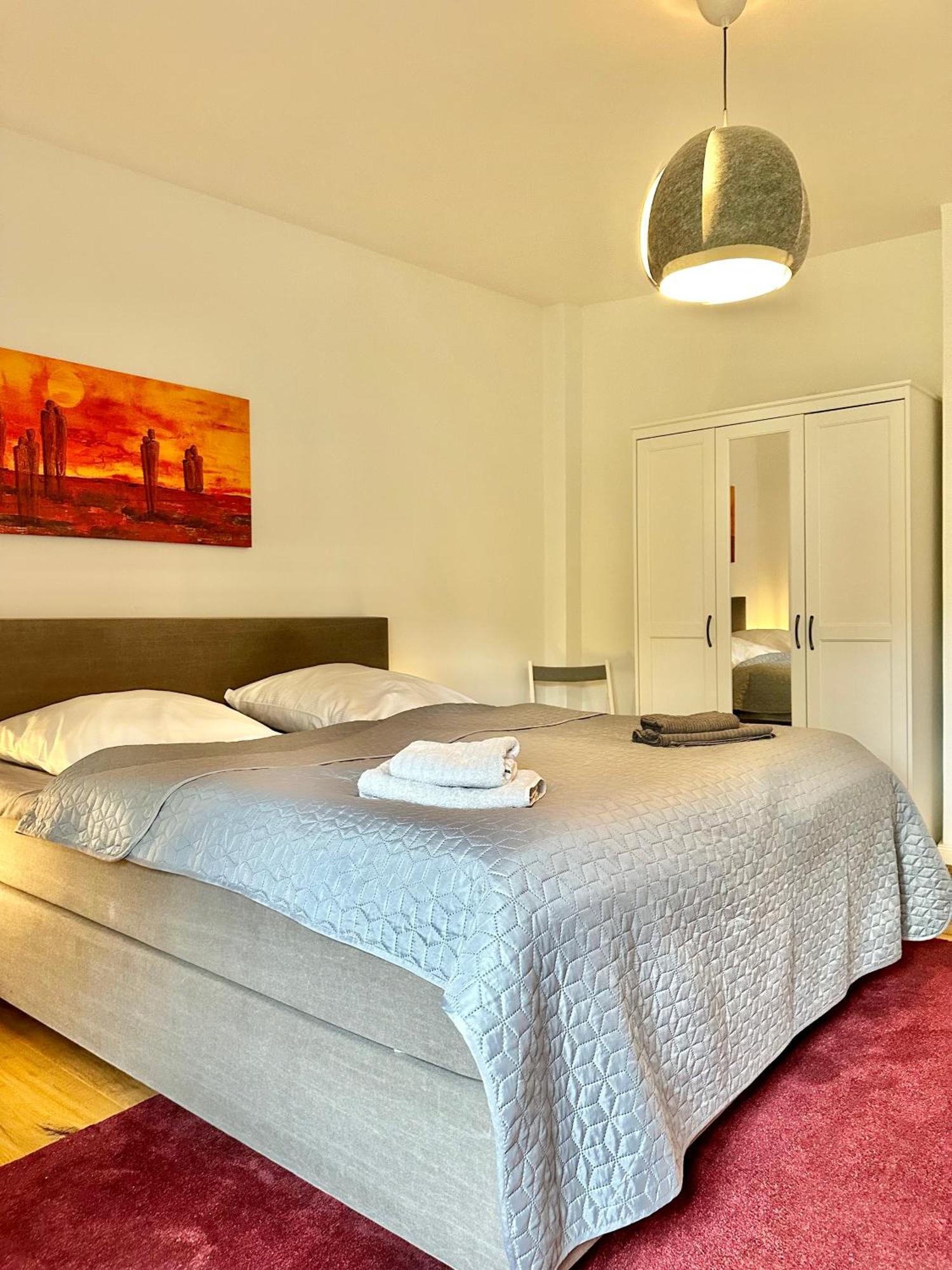 Modernes City-Apartment Mit Blick In Den Park Und 2 Baeder H9 Oldenburg Exterior foto