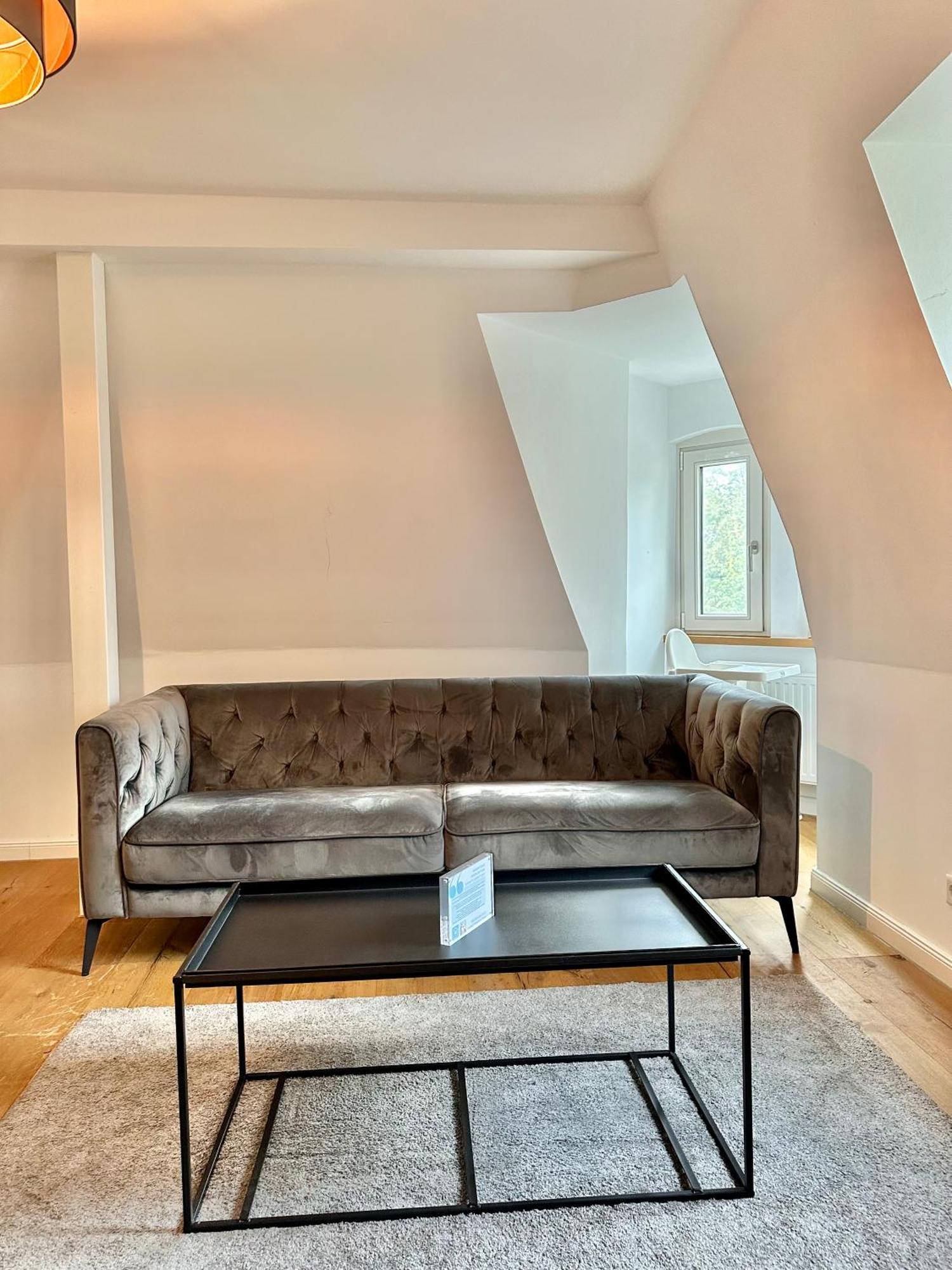 Modernes City-Apartment Mit Blick In Den Park Und 2 Baeder H9 Oldenburg Exterior foto