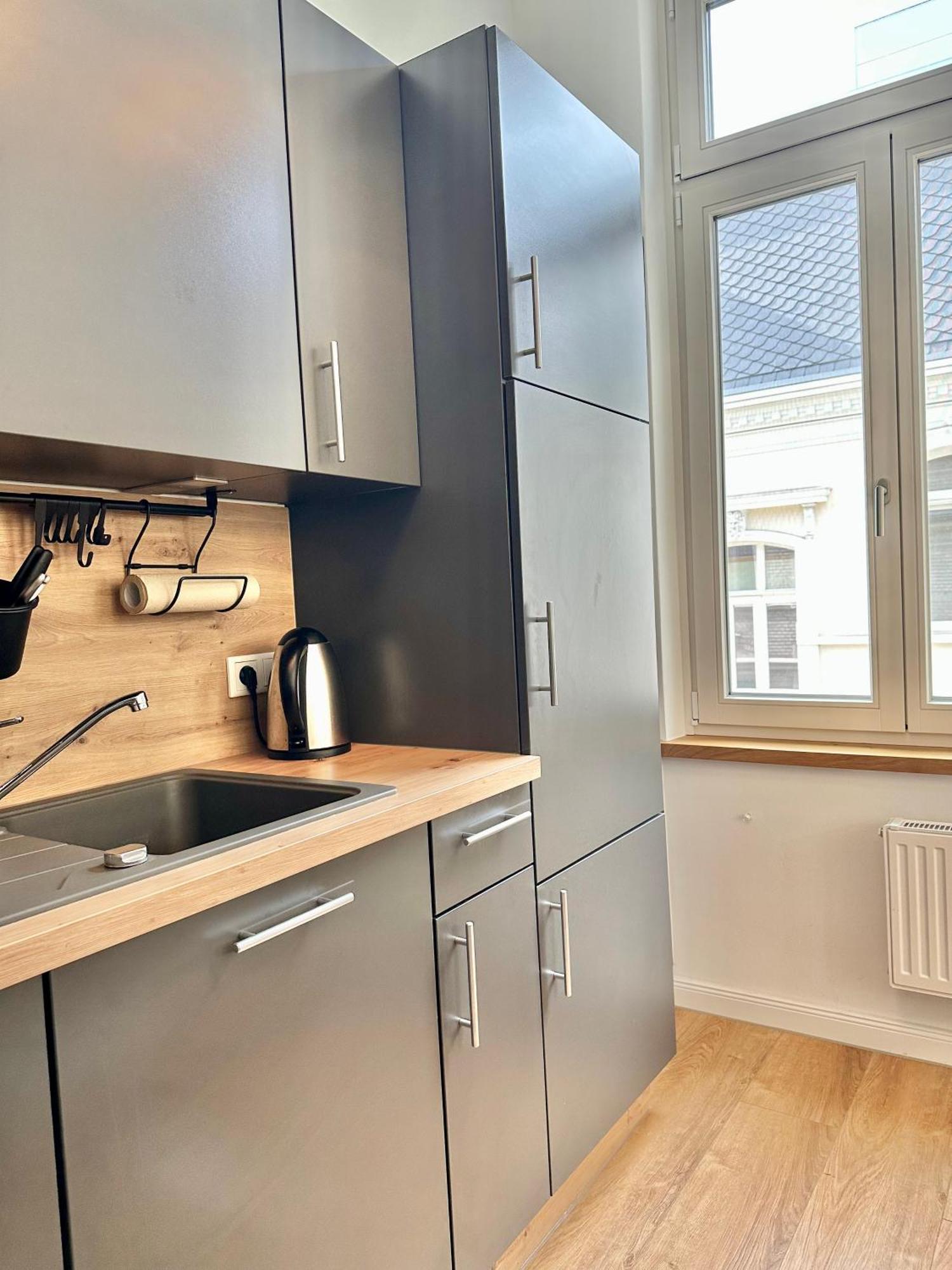 Modernes City-Apartment Mit Blick In Den Park Und 2 Baeder H9 Oldenburg Exterior foto