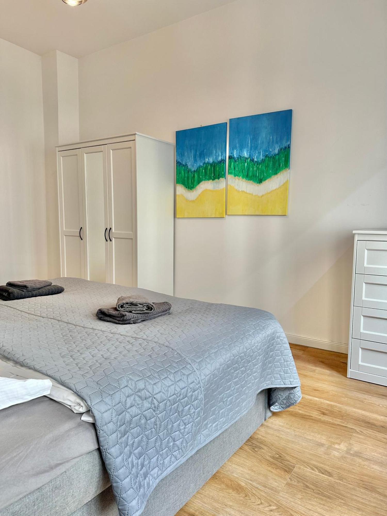 Modernes City-Apartment Mit Blick In Den Park Und 2 Baeder H9 Oldenburg Exterior foto