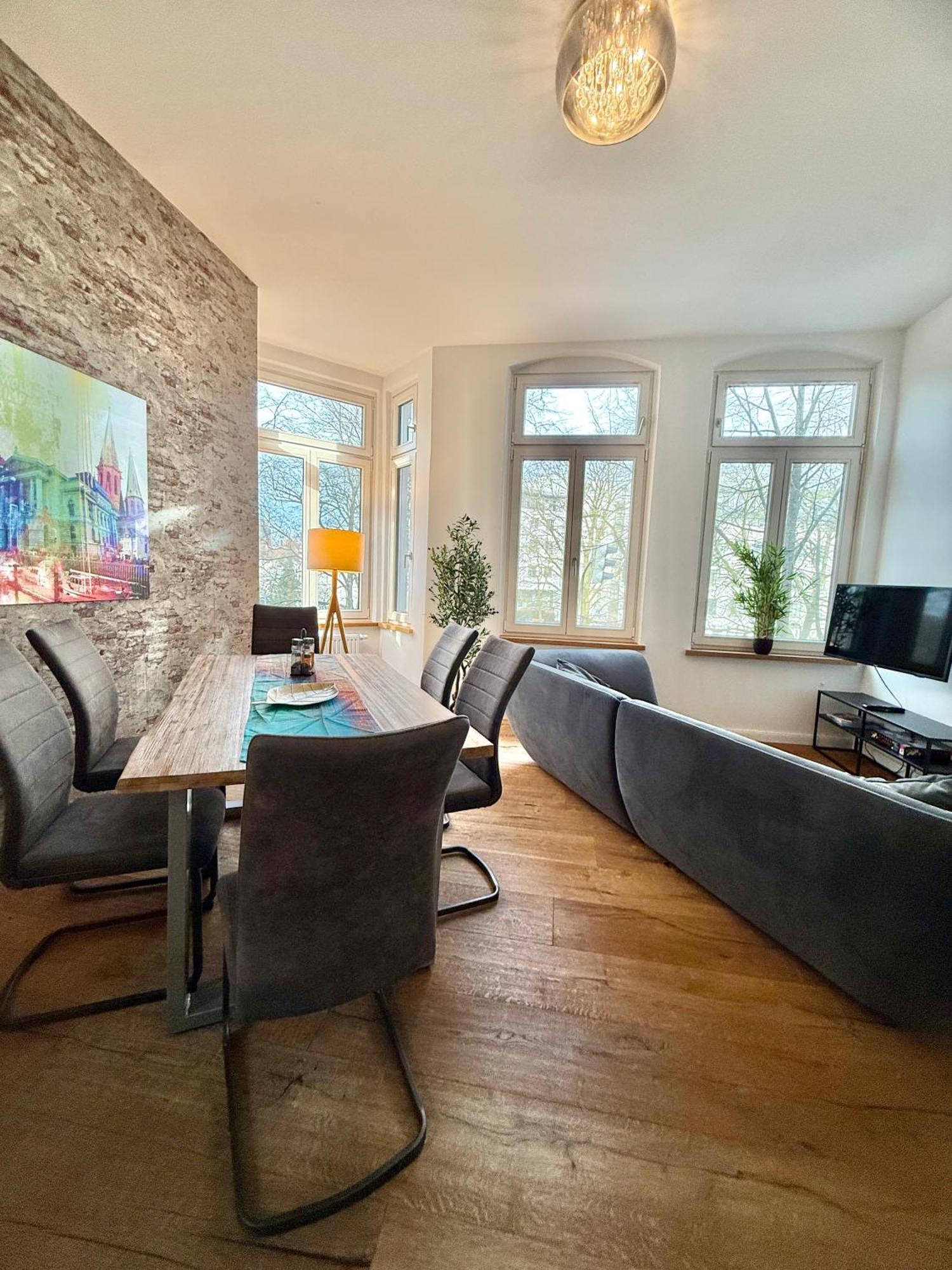 Modernes City-Apartment Mit Blick In Den Park Und 2 Baeder H9 Oldenburg Exterior foto